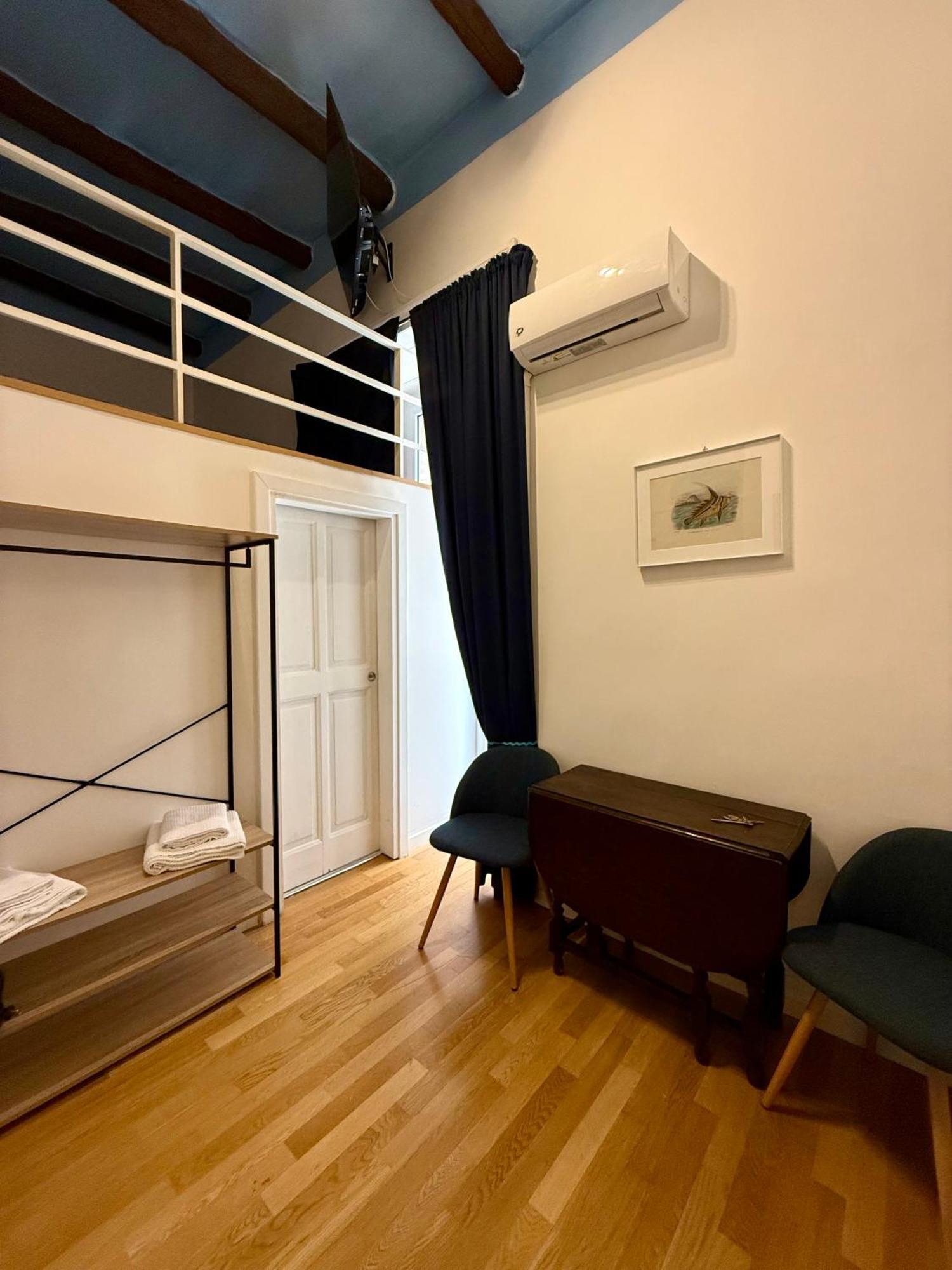 Holiday Houses Napoli เนเปิลส์ ภายนอก รูปภาพ